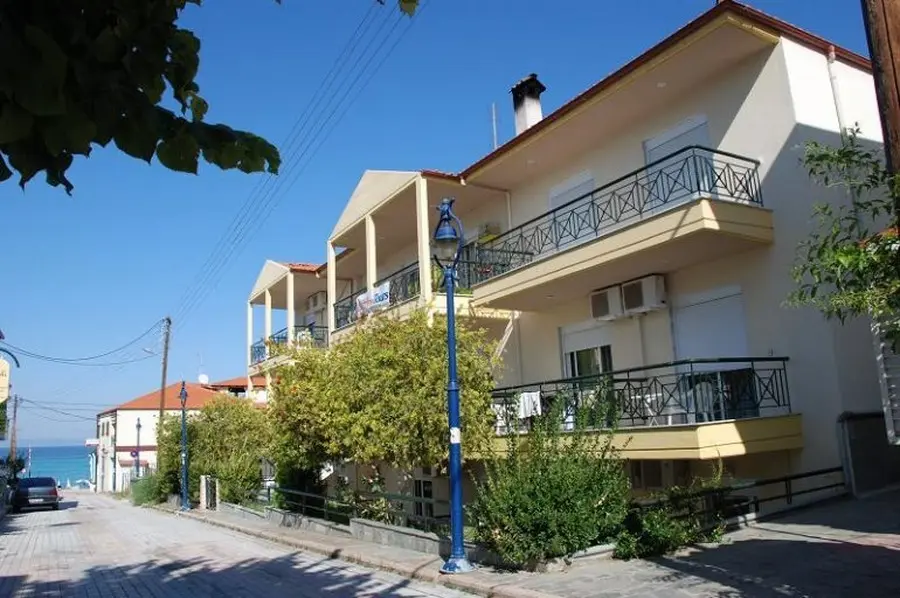 Vila Kostas C Polihrono